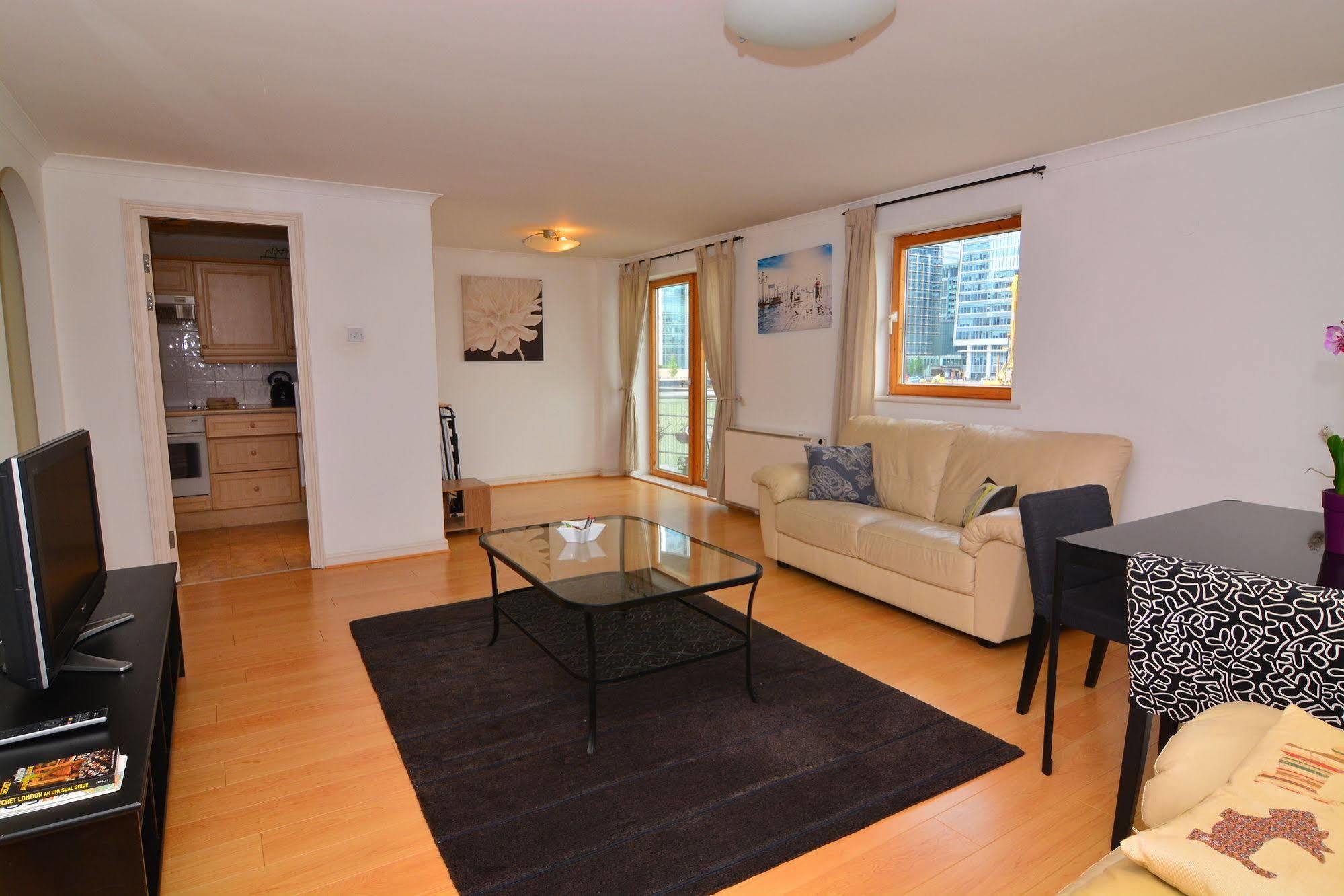 Apartment Wharf - Meridian Place Barking  Buitenkant foto